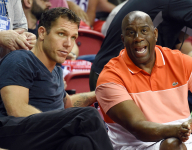 他通过仔细 他通过仔细